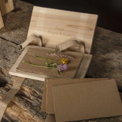 ESSCHERT DESIGN Blumen- Und Kräuterpresse Mit Bändern -Saemereien blumen und kraeuterpresse mit baendern4